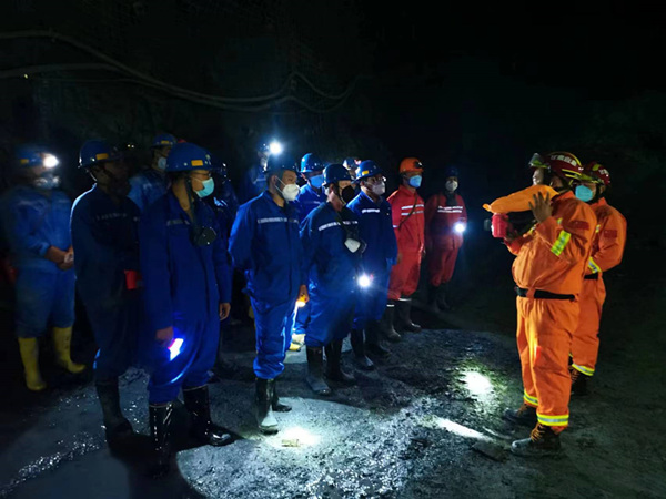 陕煤建设矿建三公司:顶板事故应急演练“动真格”!