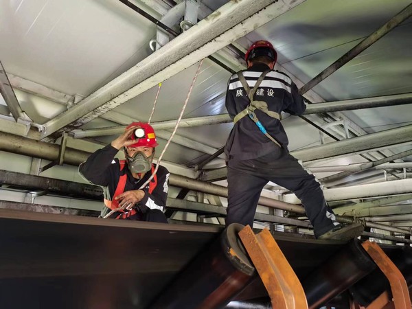 陕煤建设洗选煤运营公司柠条塔运营项目部： 斗骄阳展风采 战岗位建新功