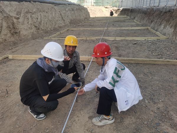 陕煤建设天工公司:“炙烤”在施工现场工作人员是这样做的