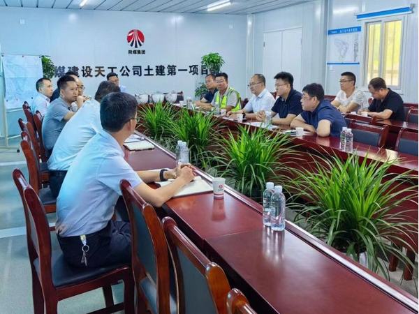 bcw8白菜网论坛助力乡村振兴办公室主任徐国强一行深入汉阴实验中学项目调研指导工作