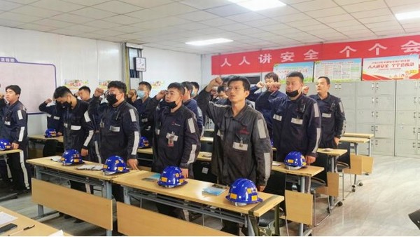 陕煤建设洗选煤运营公司红柳林洗煤厂项目部： 强化班组建设  助力安全生产