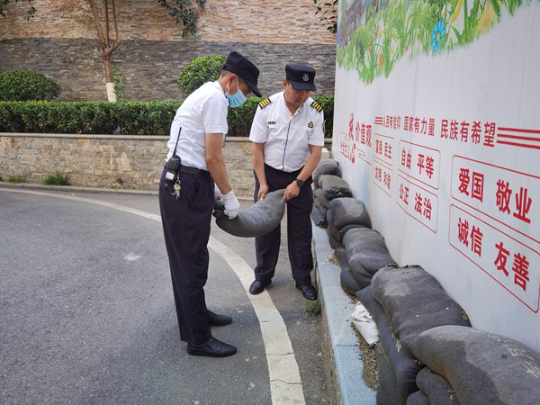 陕煤建设大秦置业公司:多措并举做好小区防汛备汛工作
