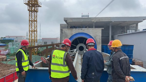 陕煤建设天工公司安装一部:“安全”坚守岗位保进度