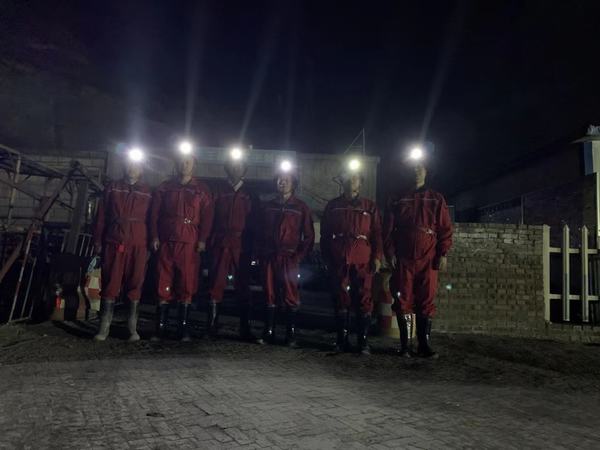 陕煤建设矿建二公司:零点我们在行动 当好安全“把关人”