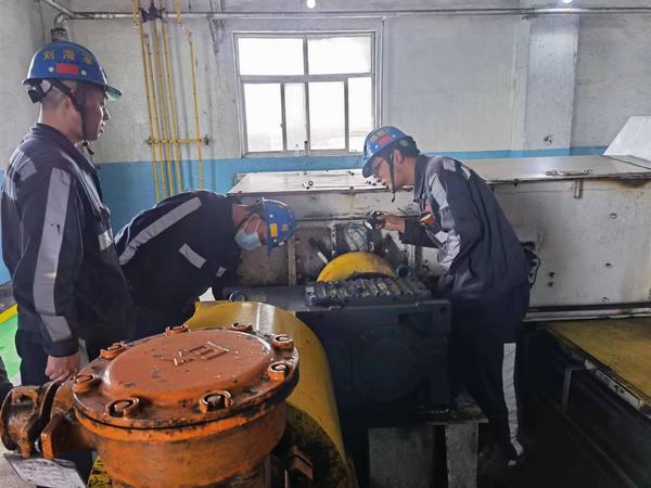 陕煤建设洗选煤运营公司红柳林洗煤厂项目部:压实责任不断档 抓牢安全不断线