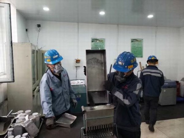 陕煤建设洗选煤运营公司红柳林洗煤厂项目部: 三个“从严”提升煤质含“金”量