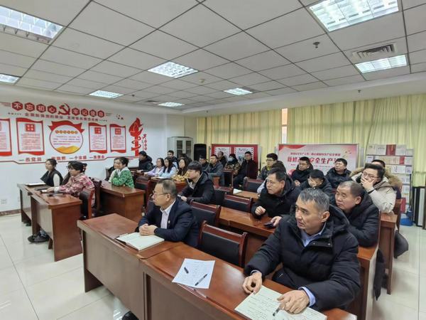 陕煤建设煤矿运营服务分公司:以思促学提能力 以学促干转作风