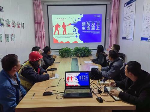 陕煤建设内蒙古分公司筑牢安全防线,团员和青年在行动