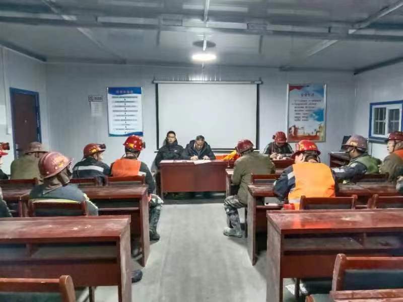 陕煤建设煤矿运营服务分公司:坚守岗位一线 履行职责担当