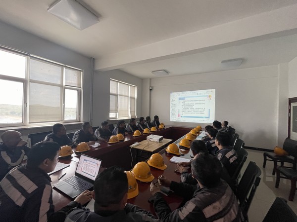 陕煤建设洗选煤运营公司神渭首端运营项目部: 多措并举 人才培养不停歇