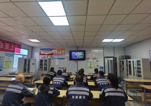 陕煤建设洗选煤运营公司红柳林洗煤厂项目部党支部:强化纪律意识 检验学习成效