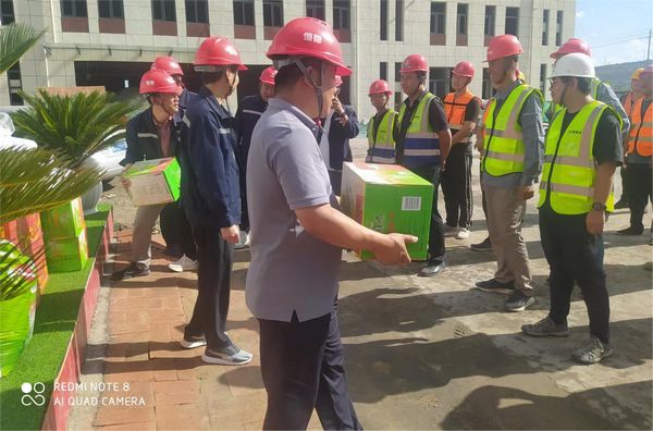 陕煤建设天工公司土建四部：高温施工忙  “烤”验有“凉”策