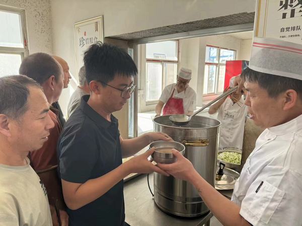 陕煤建设煤矿运营服务分公司:防暑降温有“凉”策