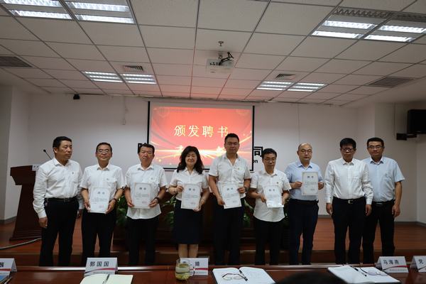 陕煤建设西北分公司:“青蓝相继”共奋进 薪火相传促成长