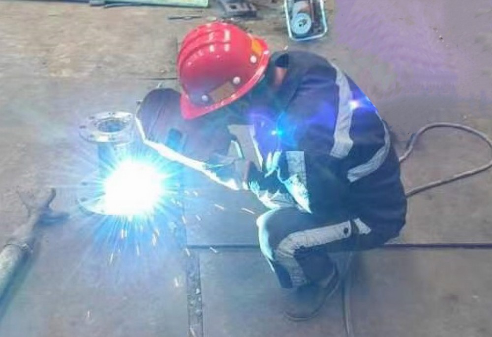 陕煤建设煤矿运营服务分公司:节支降耗控成本 修旧利废增效益