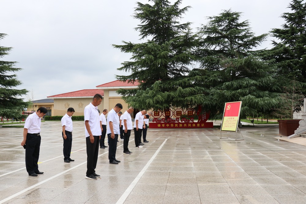 陕煤建设澄合分公司:实地红色教育迎“八一”