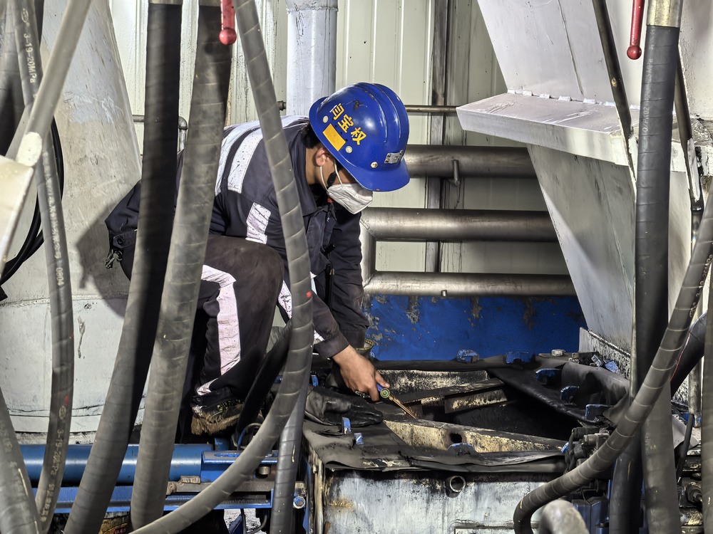 陕煤建设洗选煤运营公司红柳林洗煤厂项目部： 开车拒“九”  “十”则练兵