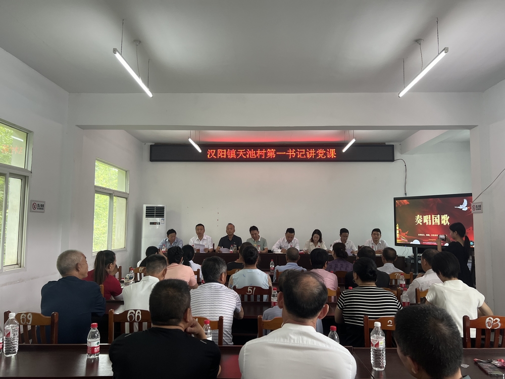 陕煤建设驻村工作队:助力村上 帮在心上