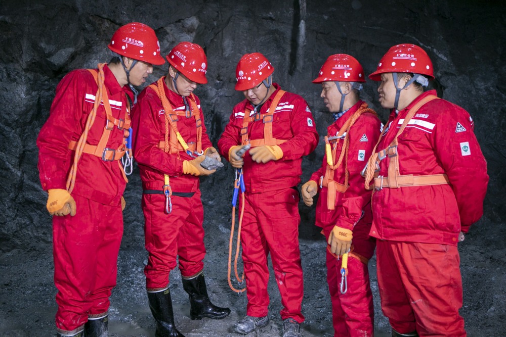 陕煤建设矿建三公司:“党建红”引领“发展路”