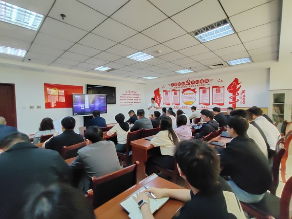 陕煤建设煤矿运营服务分公司:国庆佳节 强党性 纠“四风” 筑廉洁