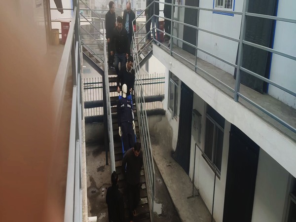 陕煤建设煤矿运营服务分公司:强化消防演练与安全培训,筑牢安全生产防线