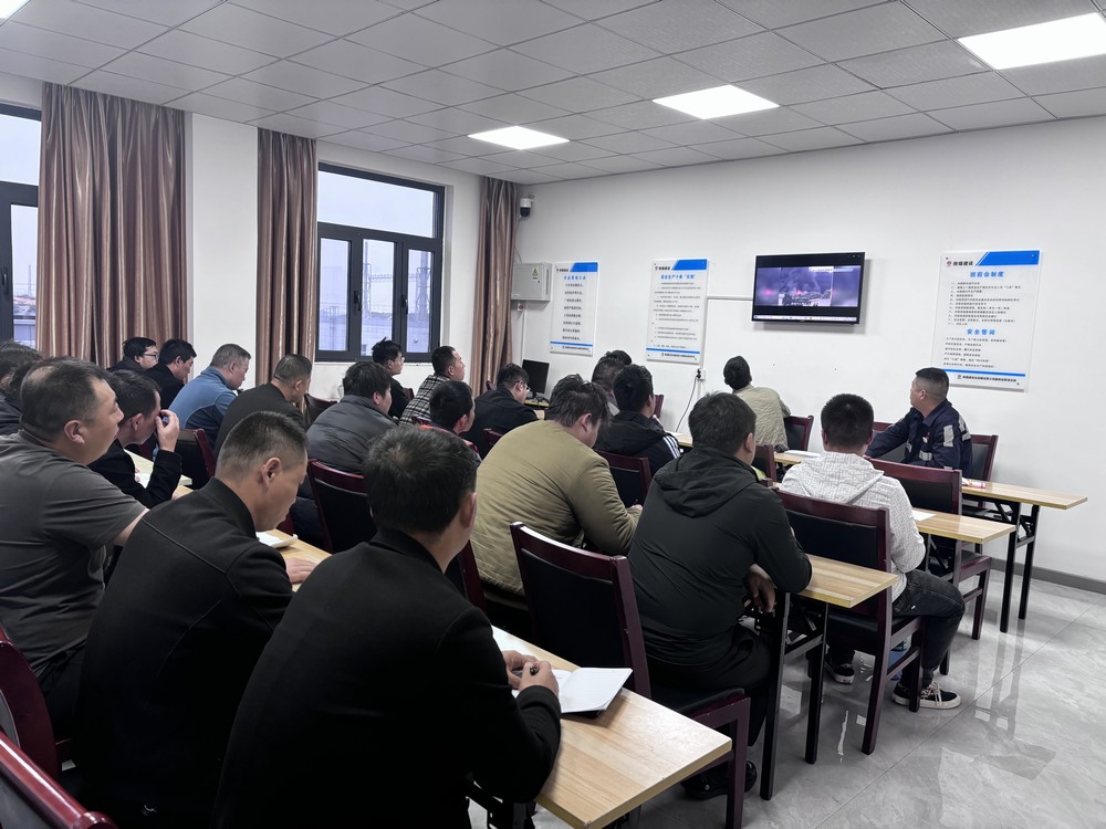 陕煤建设洗选煤运营公司榆阳运营项目部:守护生命的“防火墙”,敲响防火警钟