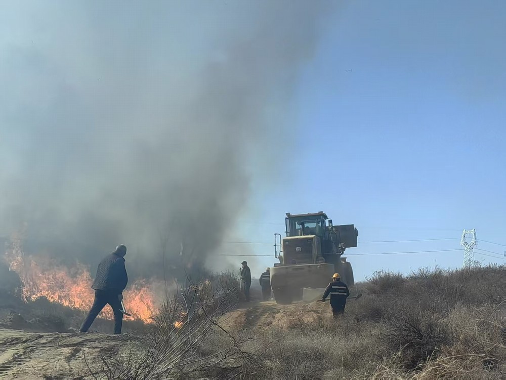 突遇火灾，陕煤建设矿建三公司“火”速救援！