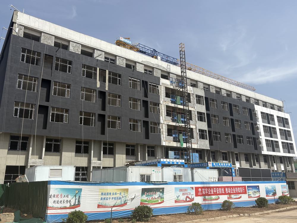 陕煤建设渭南分公司第三项目部奏响春日建设“奋进曲”