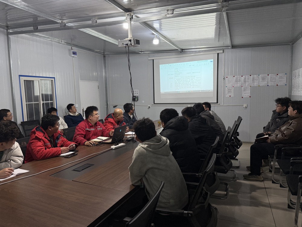 陕煤建设矿建二公司：增强班组协作 共筑安全防线