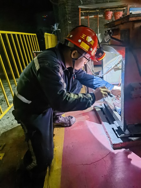 陕煤建设煤矿运营服务分公司:五四精神耀青春 建功立业新时代