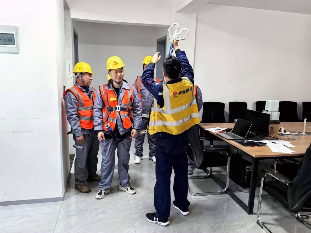 陕煤建设铜煤公司: 构建安全“三维屏障”保障高质量发展