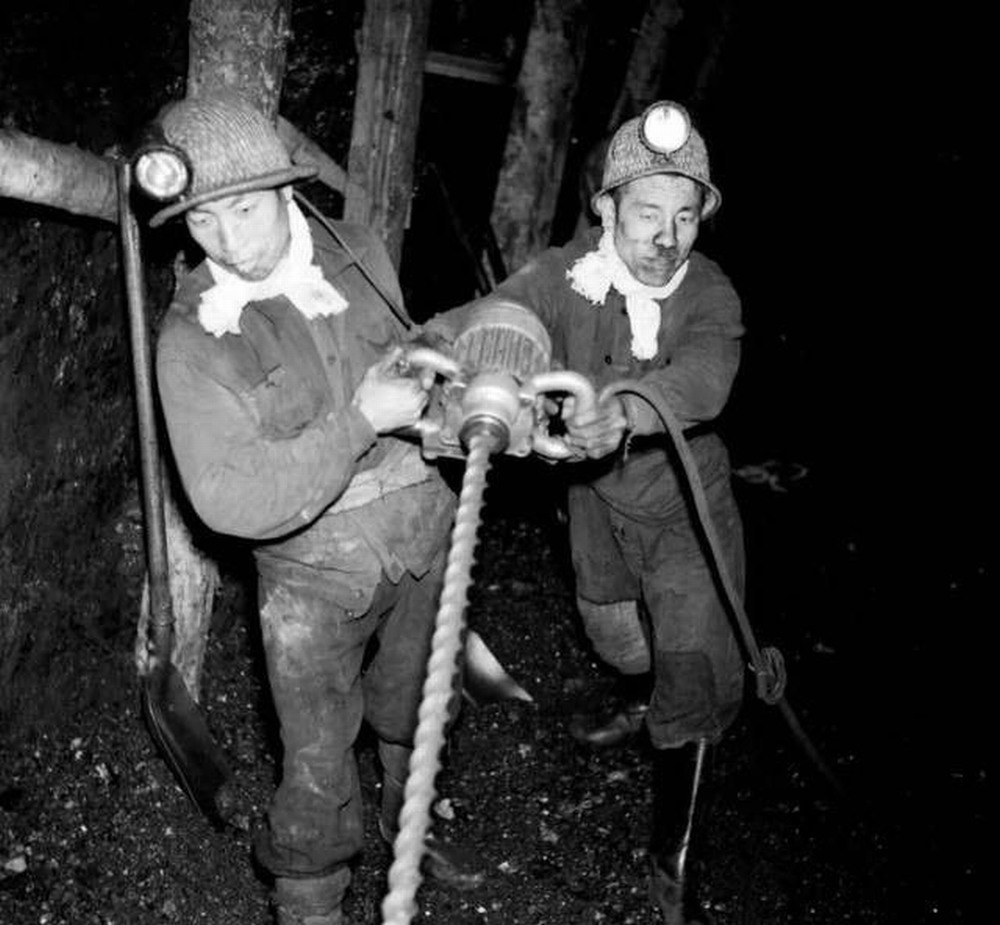 地火丹心照征程--陕煤建设者奋进之歌