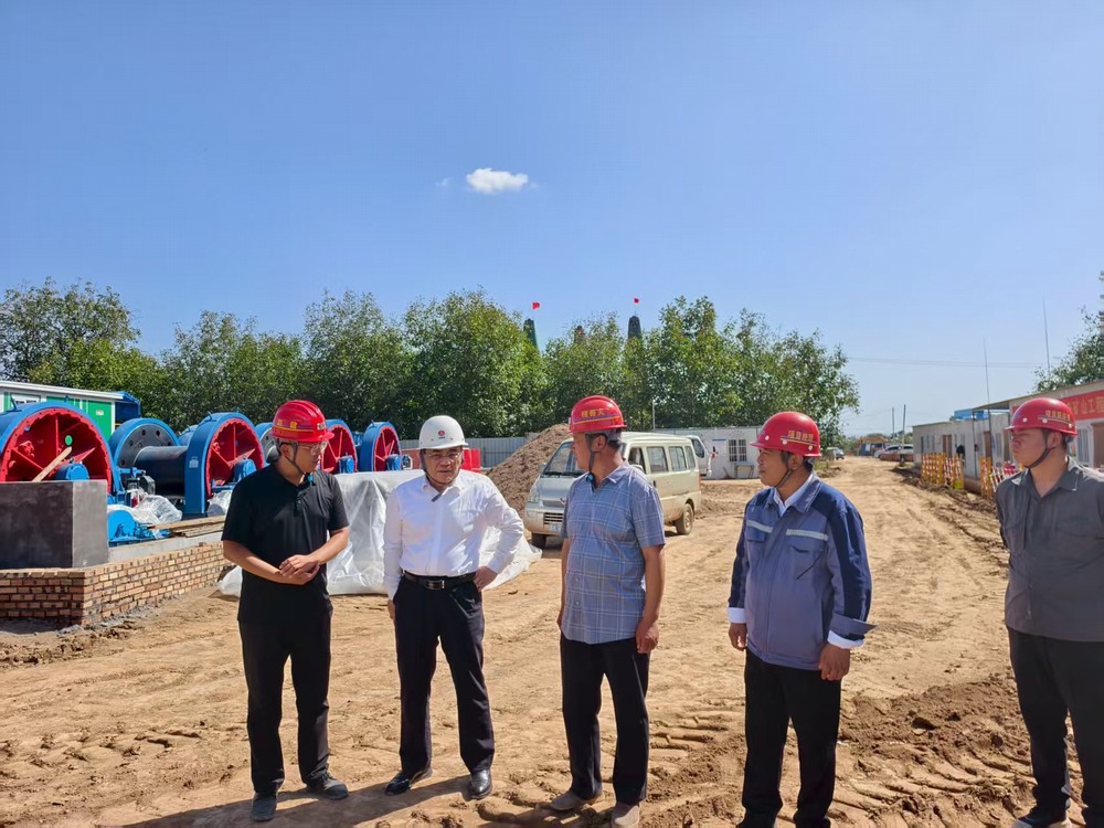 王明智到陕煤建设矿建二公司第一项目部检查指导工作