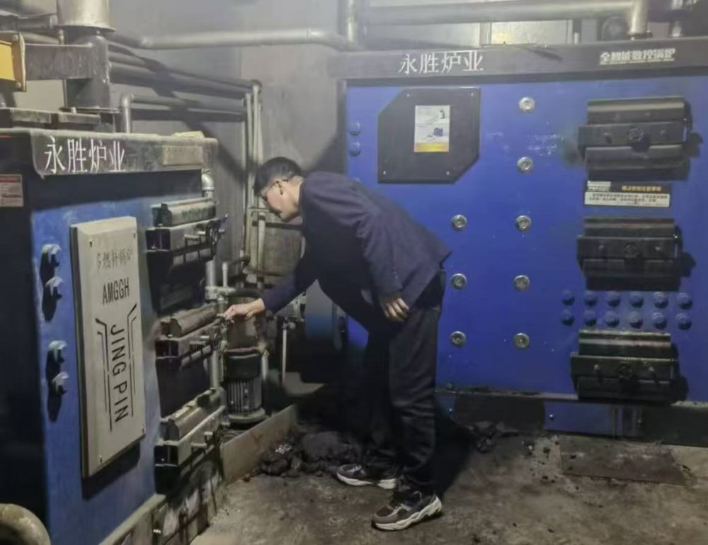 陕煤建设煤矿运营服务分公司：情暖寒冬 全力护航