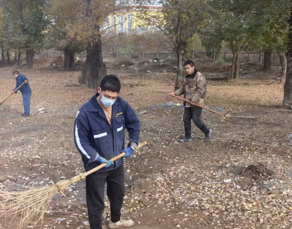 陕煤建设煤矿运营服务分公司:洁美家园 志愿先行