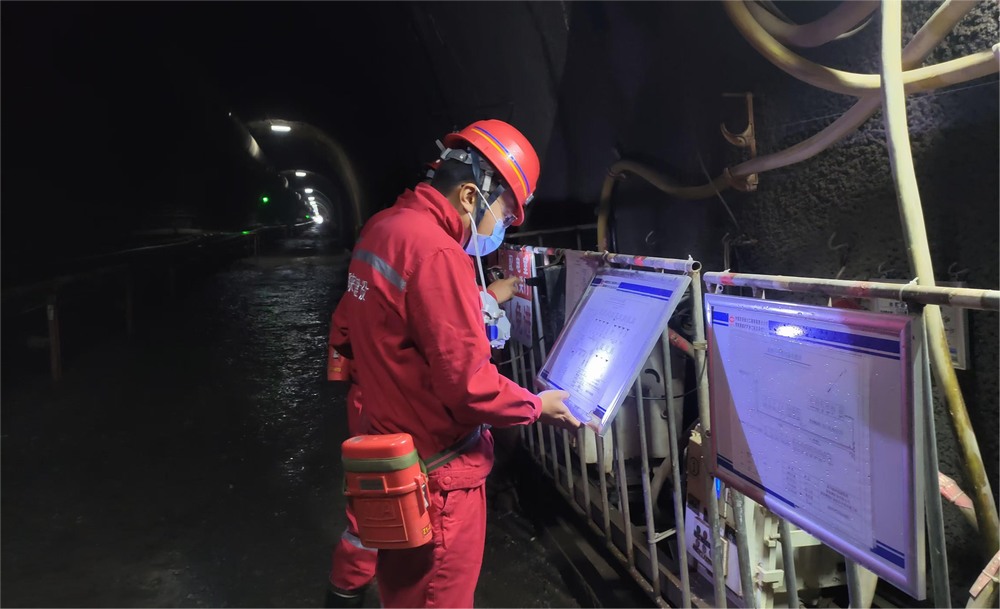 陕煤建设矿建二公司：筑牢安全“防护墙”守牢安全“生命线”