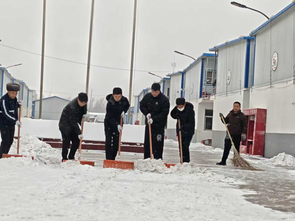 陕煤建设煤矿运营服务分公司：设备“御医”开良方，雪后问诊保平安