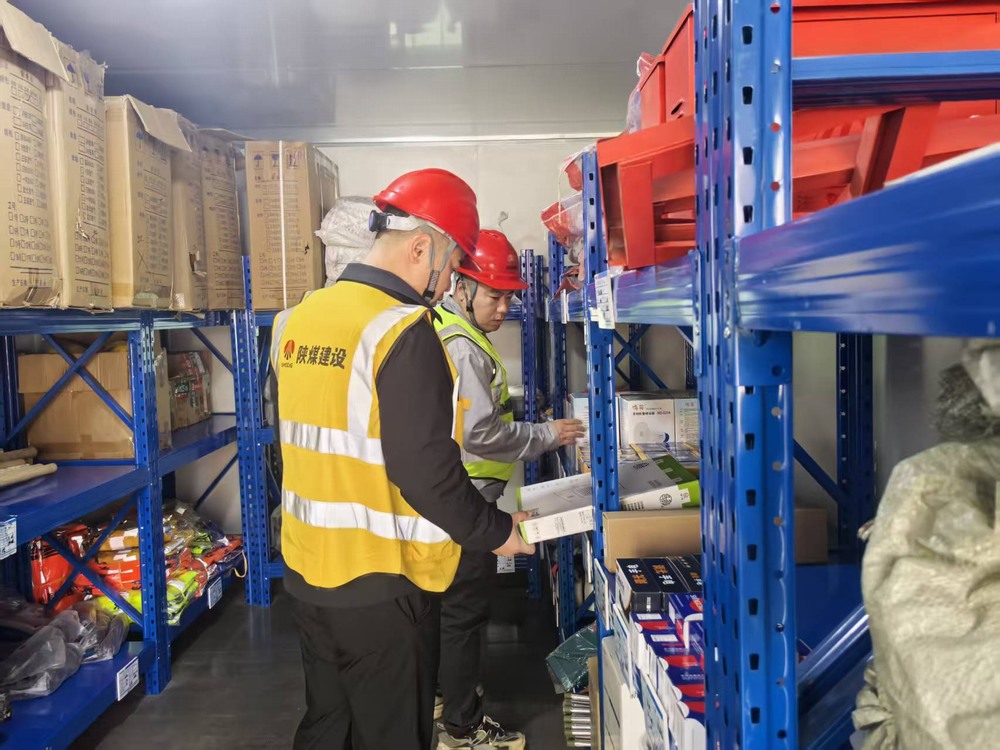 陕煤建设铜煤公司云谷市集项目部:锚定百日安全目标 筑牢冬季施工安全防线