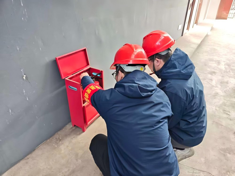 陕煤建设韩城分公司张家峁项目部：寒砺匠心筑防线 三防攻坚保冬安