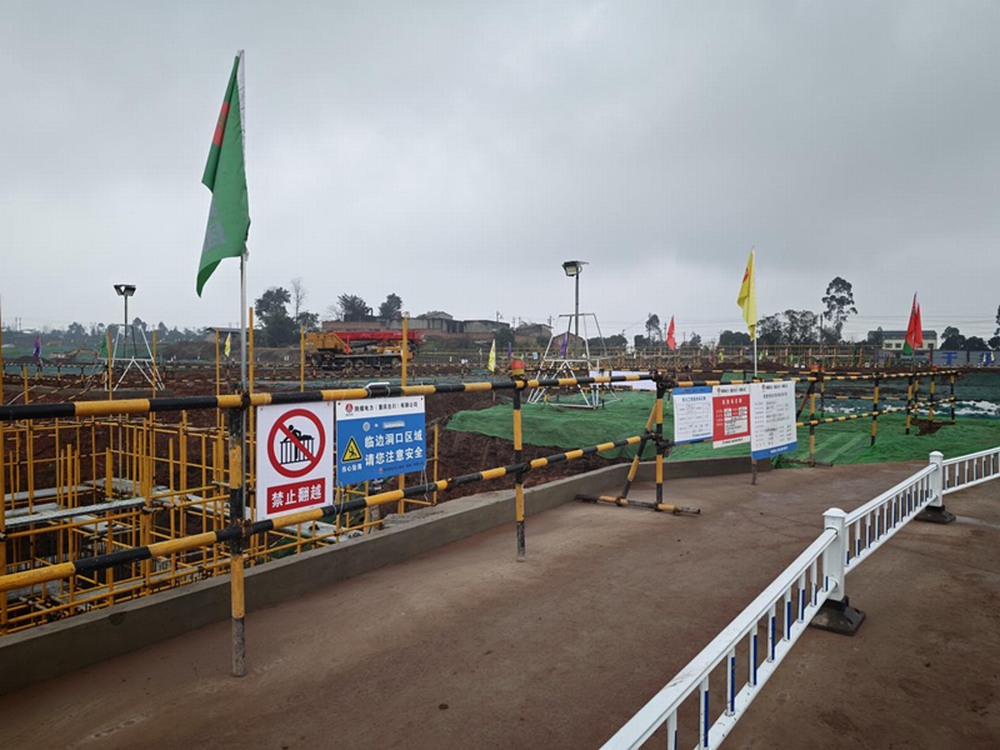 陕煤建设铜煤公司合川电厂项目部:标准化筑安全 一站式护薪资